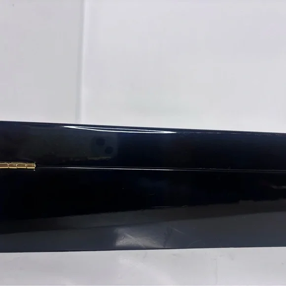 C. Wonder Black Jewelry Organizer with Gold Accent - Picture 4 of 16